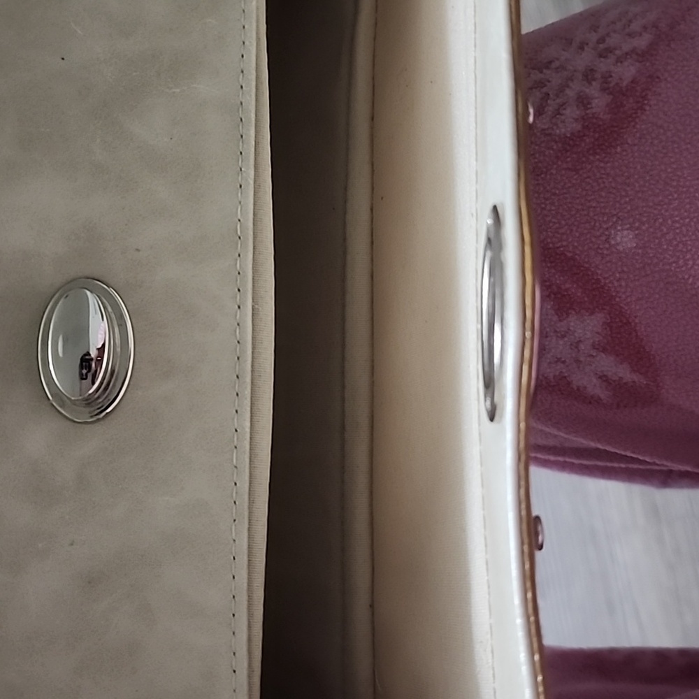 Strada Elegant Cream Shoulder Bag - Picture 2 of 6